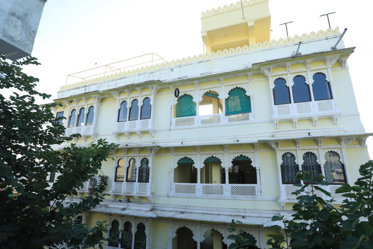 The Kesar Niwas Hotel Udaipur Ngoại thất bức ảnh