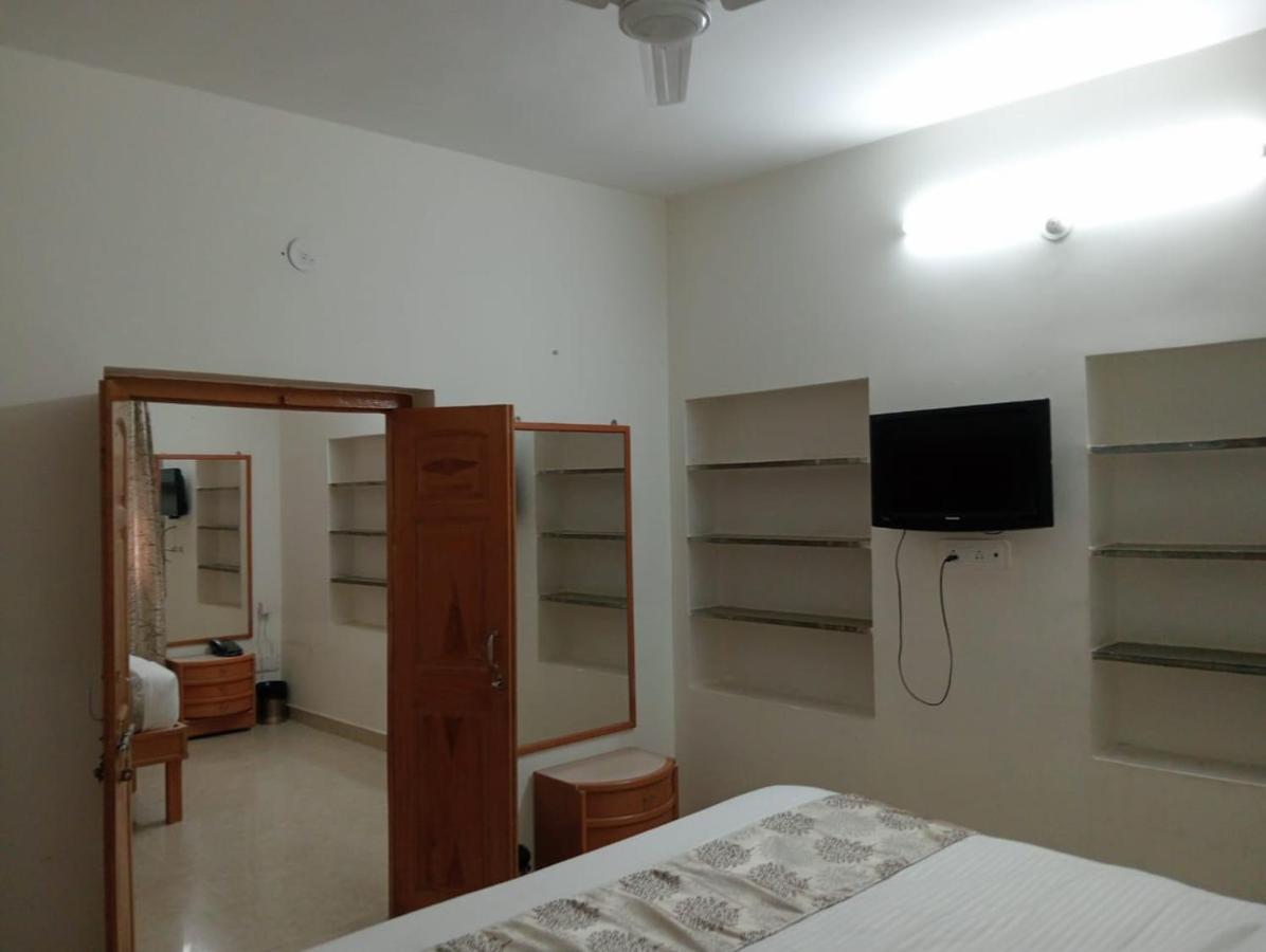 The Kesar Niwas Hotel Udaipur Ngoại thất bức ảnh