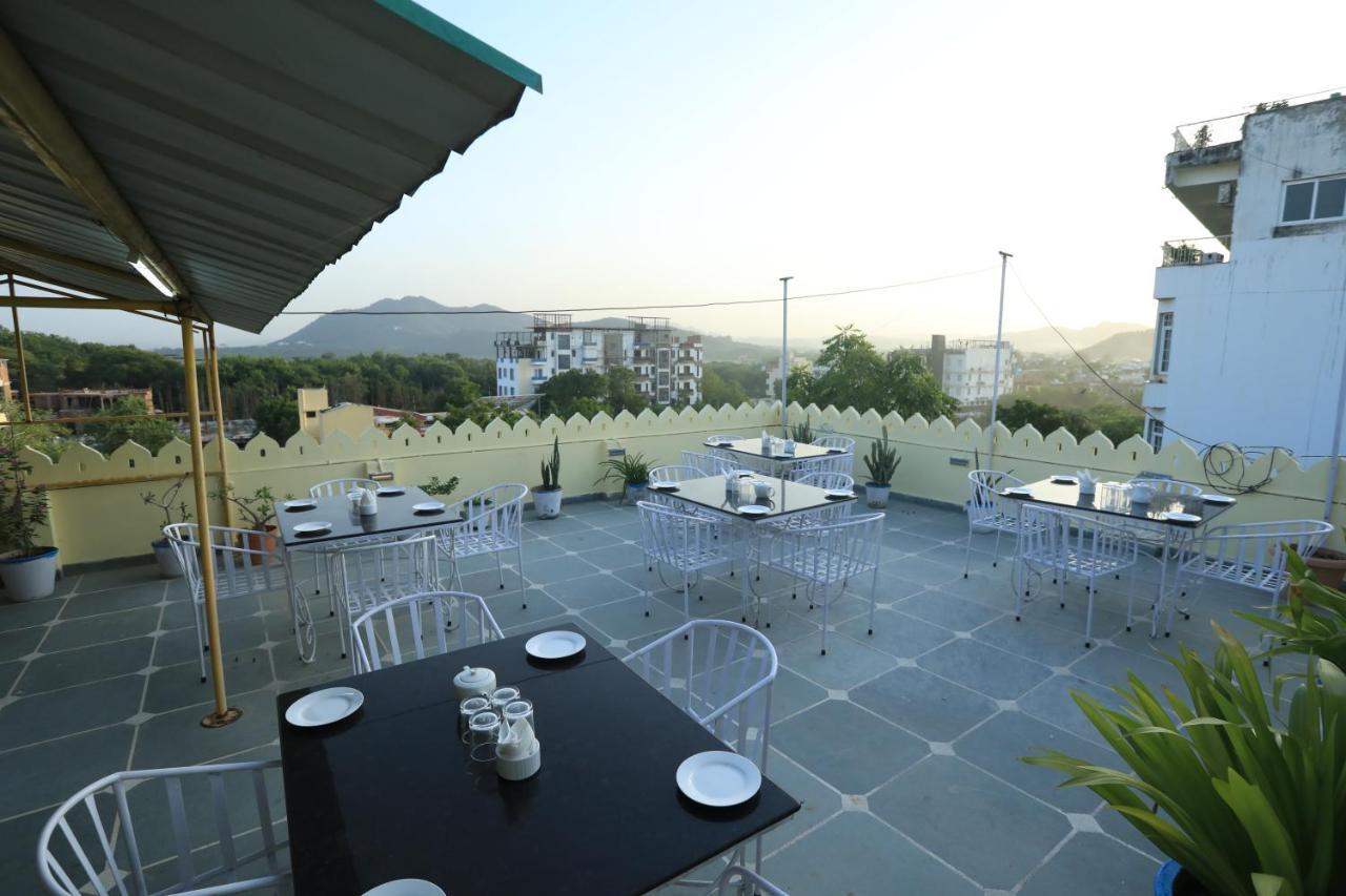 The Kesar Niwas Hotel Udaipur Ngoại thất bức ảnh